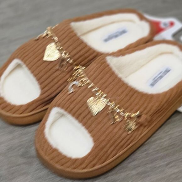 True Religion Logo Charms Indoor/Outdoor Memory Foam Slippers - Picture 3 of 9